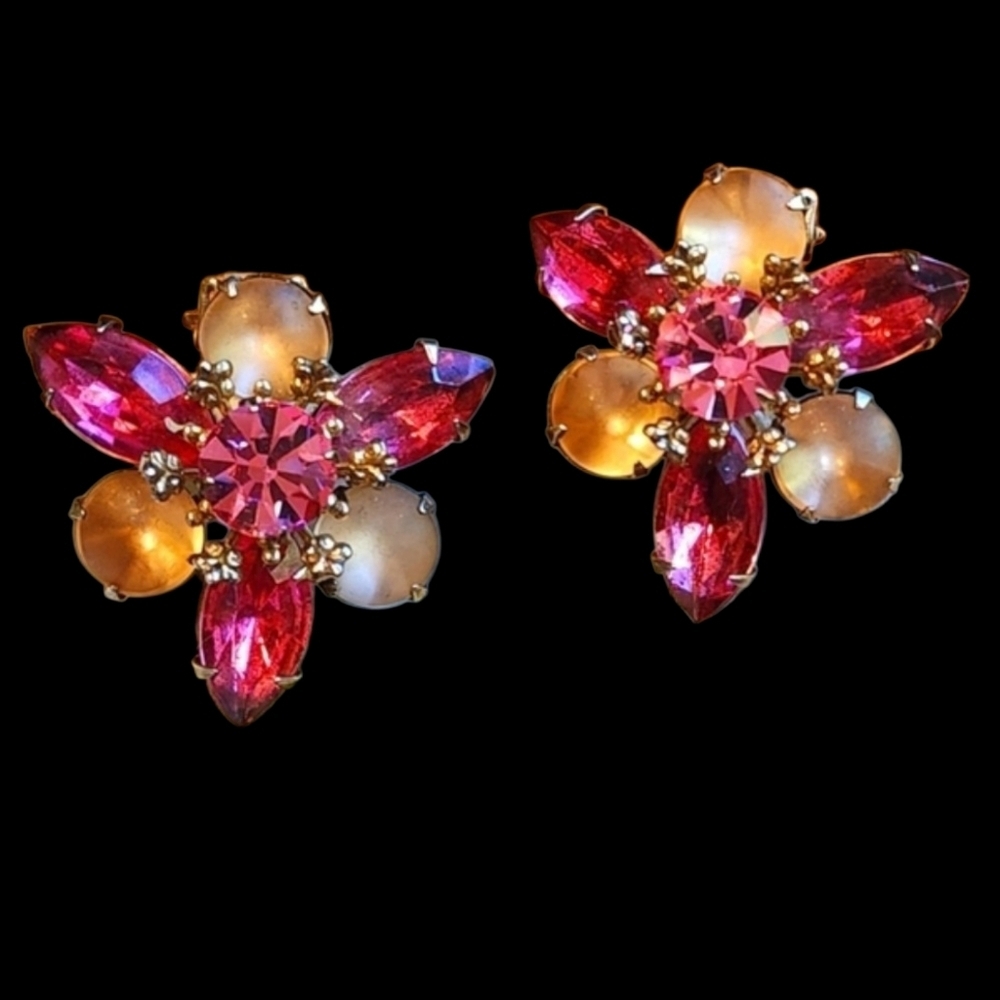 Vintage Pink Rhinestone Clip Earrings Leaf Floral Spray Beauty Retro Moonstone